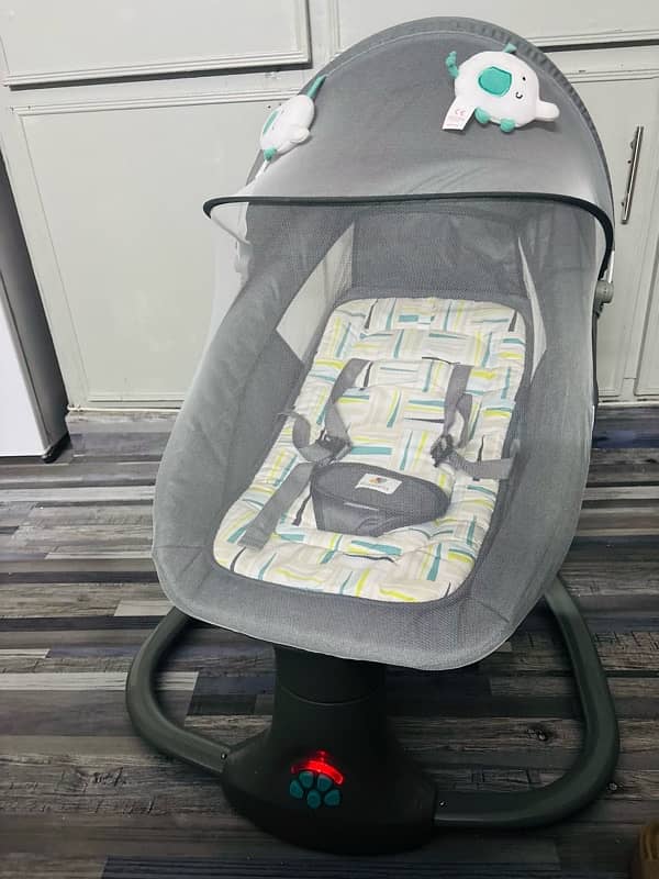 Mastela 3 in 1 Deluxe Multi-Functional Rocker 1