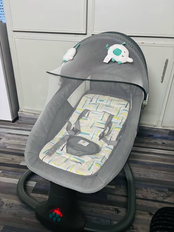 Mastela 3 in 1 Deluxe Multi-Functional Rocker 5