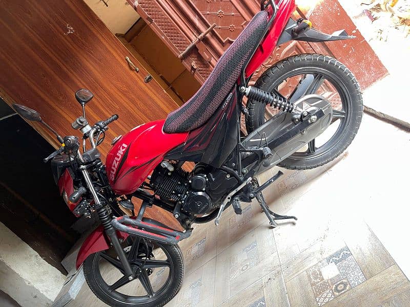 Suzuki GR 150 2021 Red 0