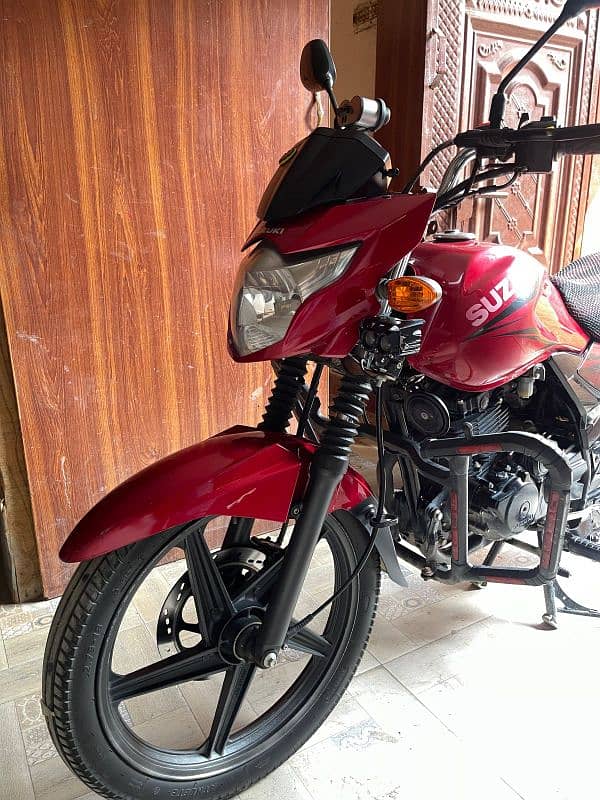 Suzuki GR 150 2021 Red 2