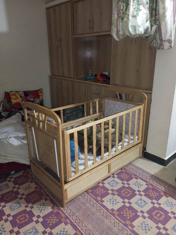 Baby cot 1