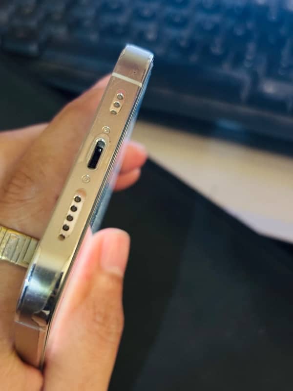 iPhone 12 Pro Factory Unlock NON-PTA 14