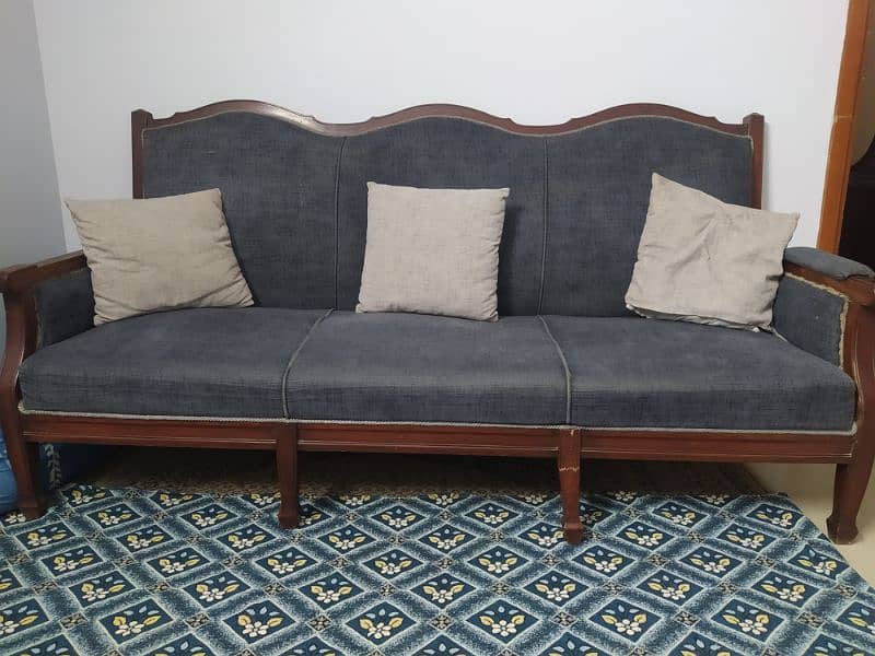 Sofa and Carpet 8