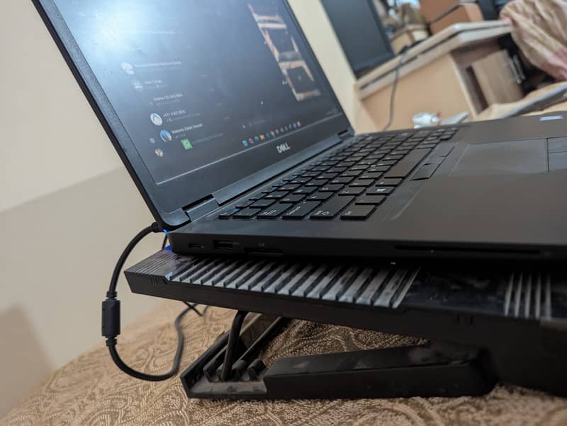Dell e5470 | Core i5 8th Gen | 16 256 | Fresh Condition | W/ Charger 2