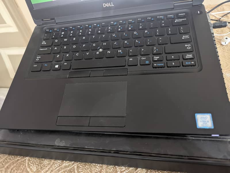 Dell e5470 | Core i5 8th Gen | 16 256 | Fresh Condition | W/ Charger 4