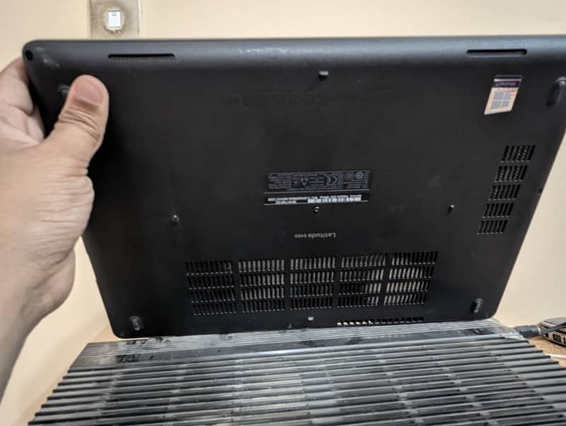Dell e5470 | Core i5 8th Gen | 16 256 | Fresh Condition | W/ Charger 7
