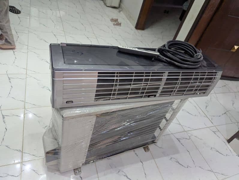 Gree 1 Ton DC inverter Excellent condition 1