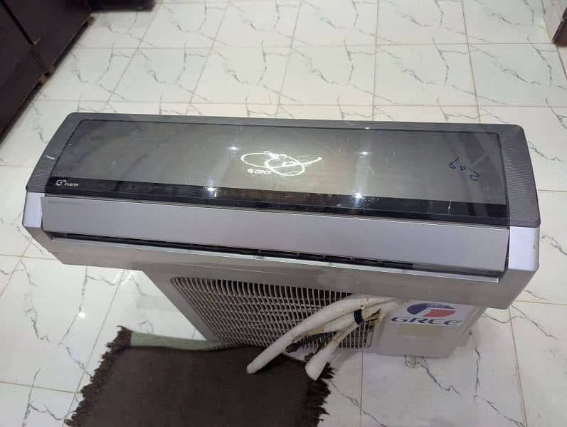 Gree 1 Ton DC inverter Excellent condition 11