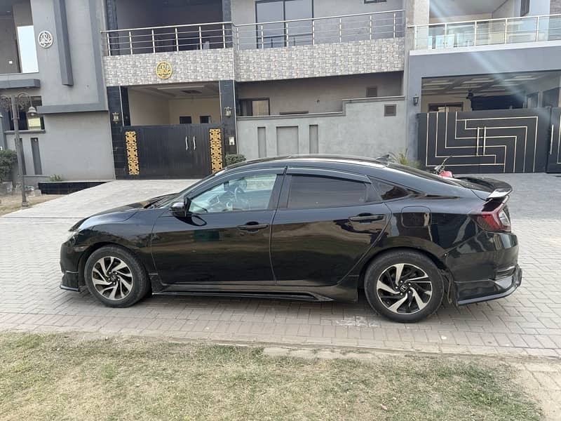 Honda Civic Oriel 2017 5