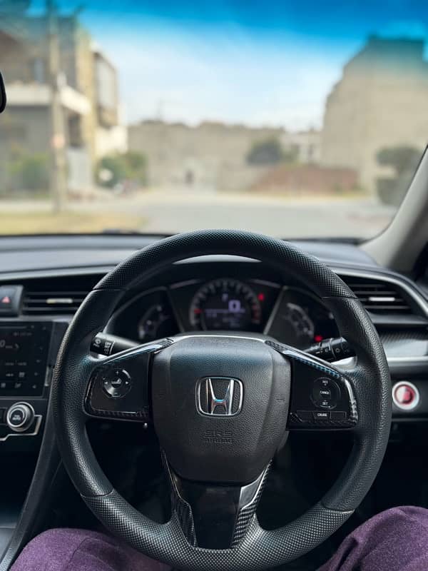 Honda Civic Oriel 2017 7