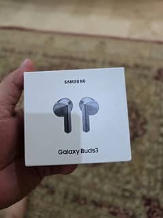 brand new box pack unused Samsung buds 3 silver color