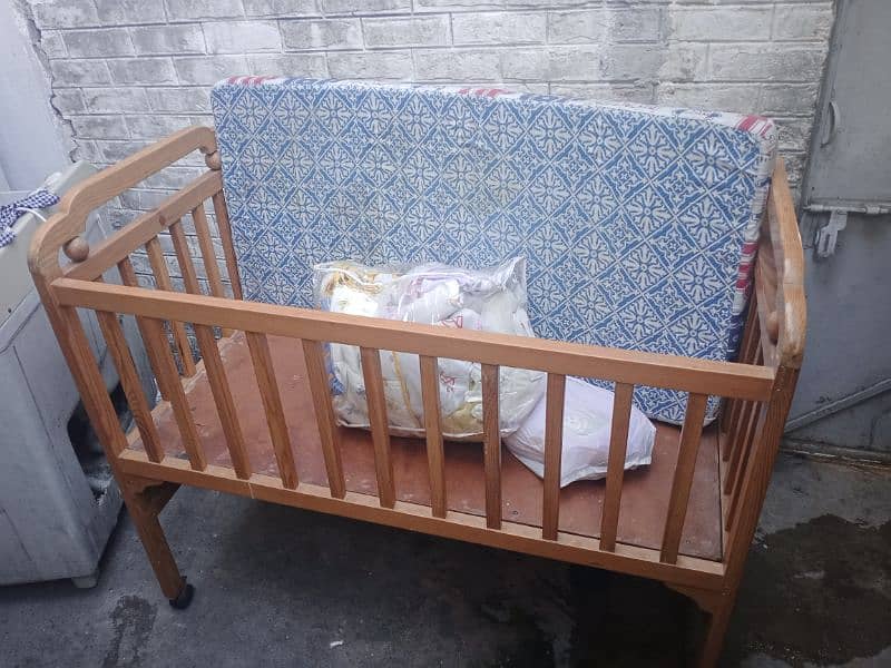 Baby cot 0