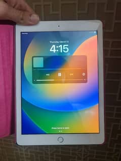 Ipad Air 5 128gb in brand new condition.