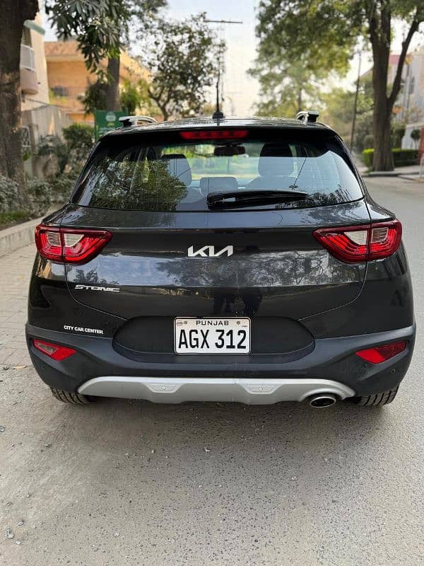 KIA STONIC EX+ 2021 5