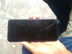 infinix hot 8  condition 10/8 ha seriouse byer contact me