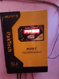 MPPT SOLAR CHARGER CONTROLLER