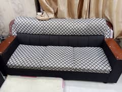 3 seater sofa for sale is in good condition!!