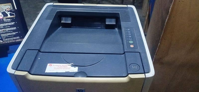 Hp Laserjet p2015dn 2