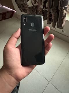 Samsung Galaxy A30