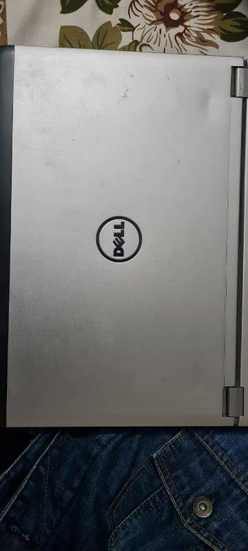 dell latitude 3330 core id 3 3rd gen. 1