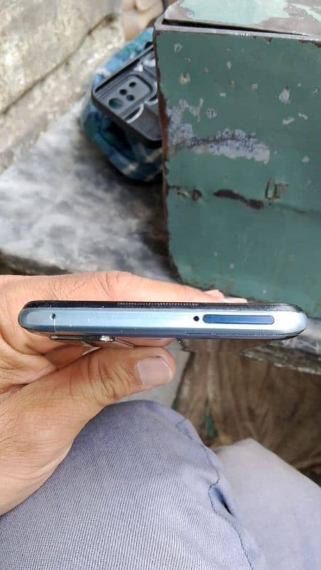 vivo y53s (8+4-128) 7