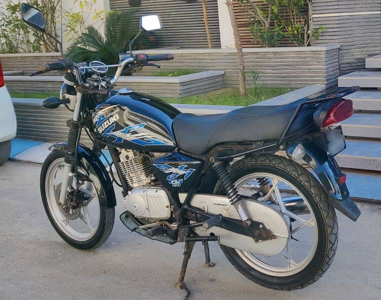 Suzuki GS 150 SE 2017 1