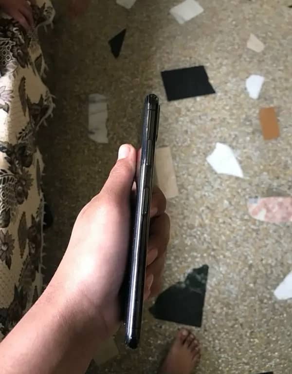 IPhone XS Max urgent sale 1