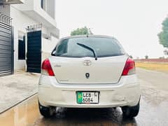 Toyota Vitz 2014