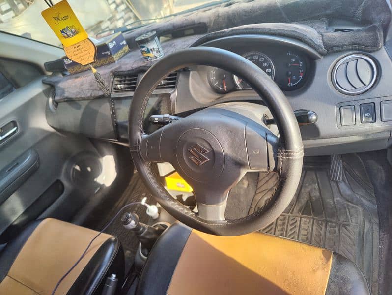 Suzuki Swift 2015 4