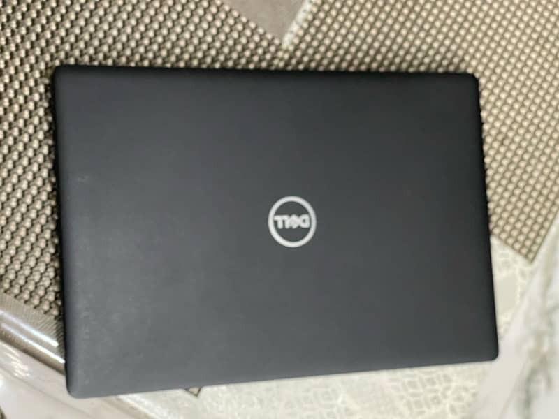 Dell lattitude (3590) 8GB/ 1TB 8