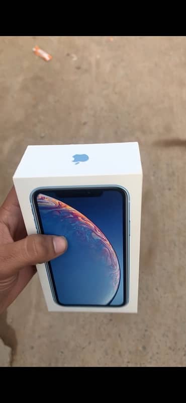 I phone XR factory unlock water pack (with box) 7