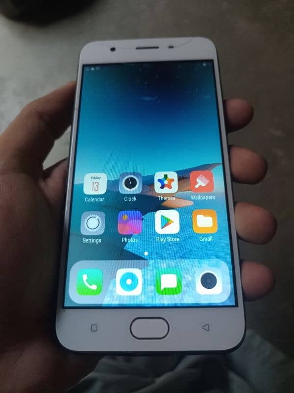 Oppo A57 4/64 pta aproved kone se glass crack h 7