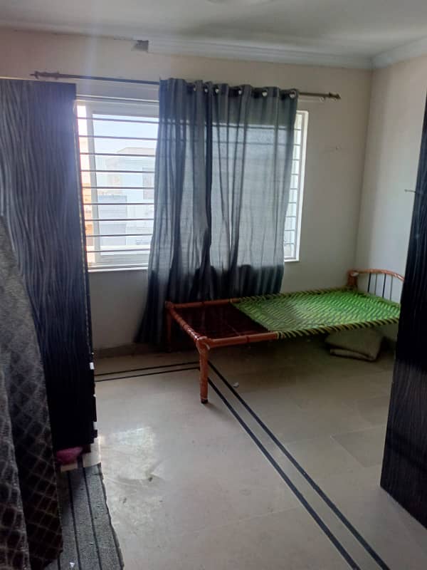 ROOM MUMMTY FOR RENT IN G-13 ALL BILLS INCLUDE IN RENT BEST FOR JOB HOLDER BOY 2