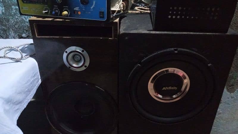 12 inch afinity subwoofer with 12 inch spekar for sale urgent 0