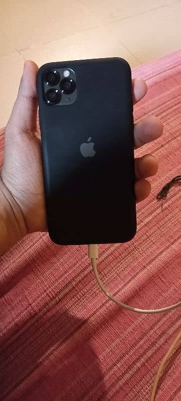 Iphone 11 pro max for sale 0