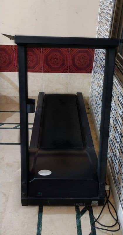 SPORTSART TREADMILL 8