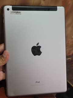 Apple i pad 5th generation