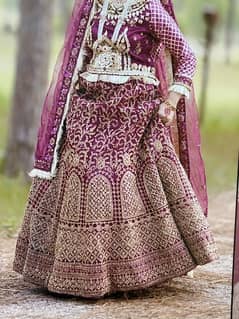 bridal mehndi lehnga