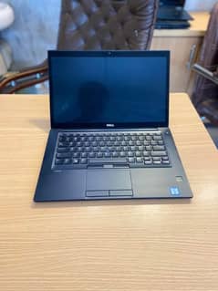 Touch Screen Full HD 1080p BackLight Key 4HRS Backup Dell Core i5 7th