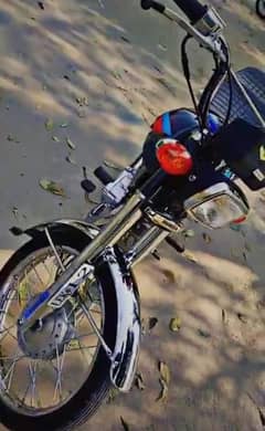 Honda 125 cc bike 2006 model Lahore number 03=27=14