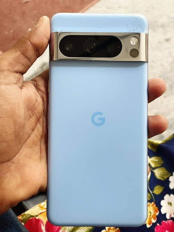 Google Pixel 8 pro 0