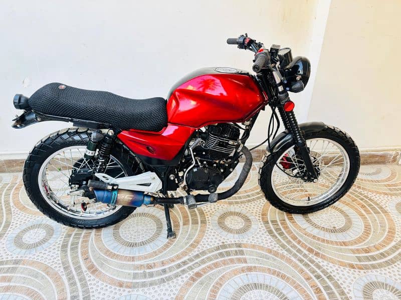 Ravi Piaggio convert custom cafe 0