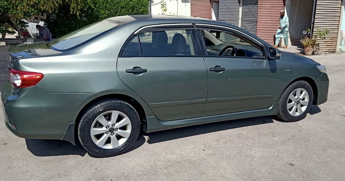 Toyota Corolla GLI 1.6 Automatic 2012 4