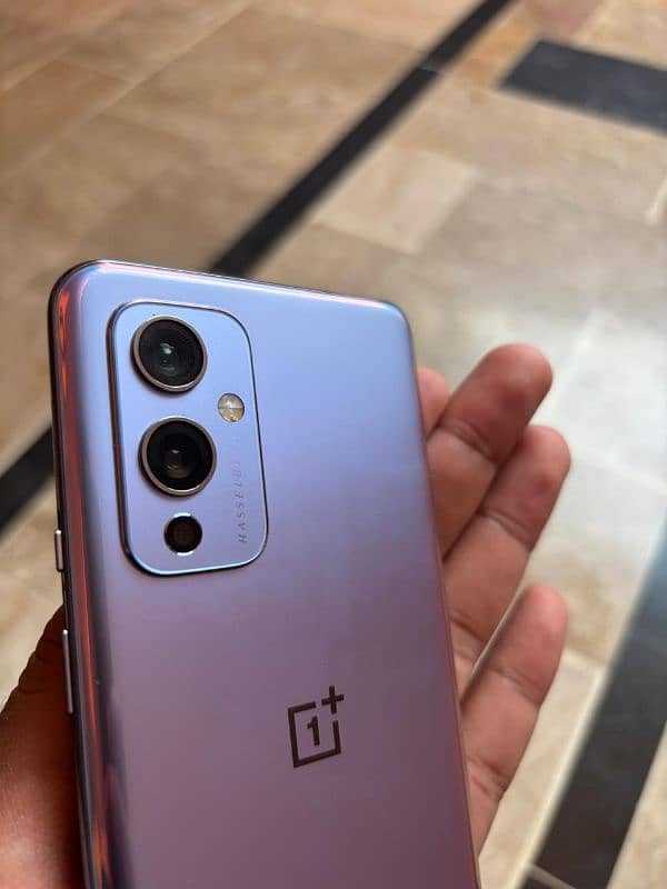 OnePlus 9 7