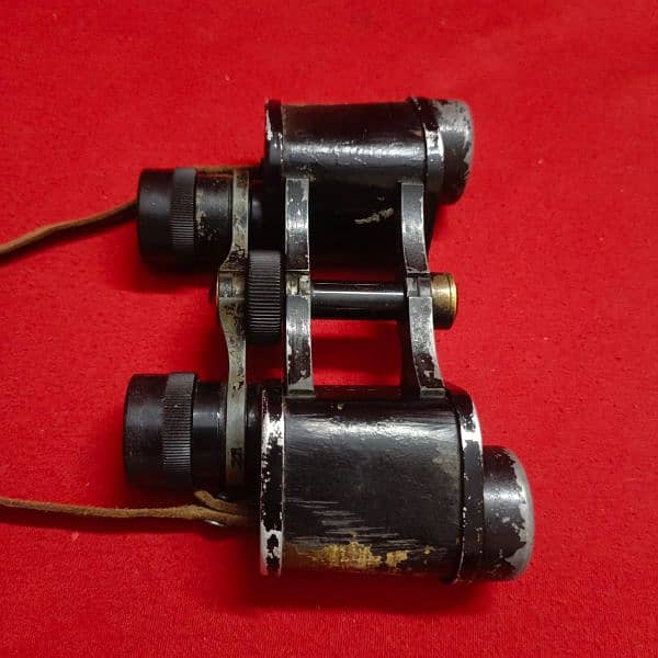Binocular . CARL ZEISS JENA . 842 0