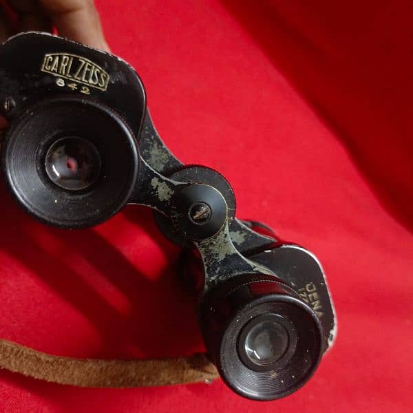 Binocular . CARL ZEISS JENA . 842 4