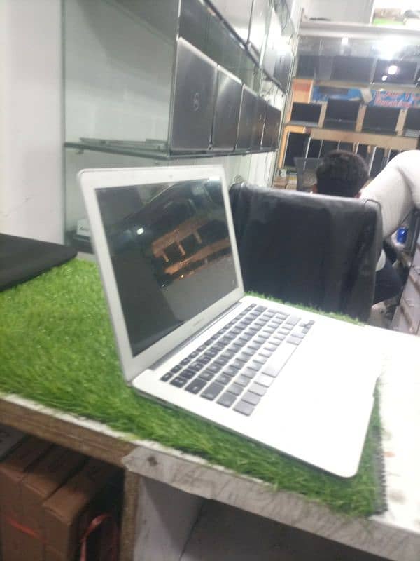 Apple Macbook air 10