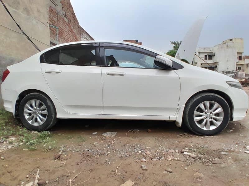 Honda City Aspire 2015 3