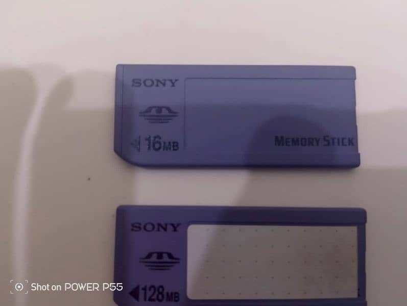 Sony cyber. shot 3.2 megapixels 4