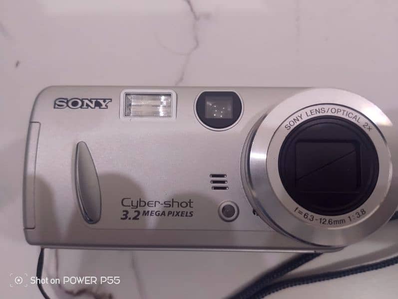 Sony cyber. shot 3.2 megapixels 5